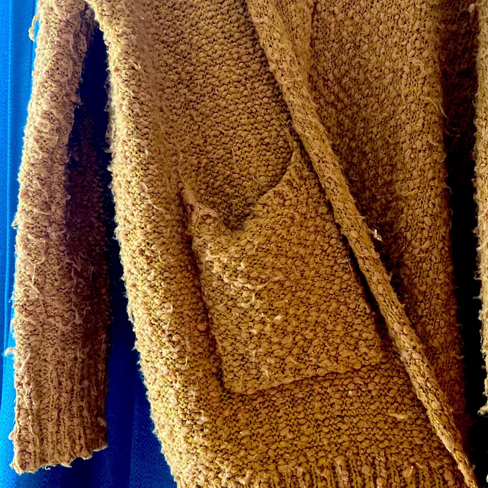 Textured sweater-mustard - Picture 2 of 2
